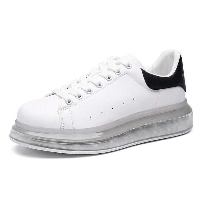 Freizeitschuhe mit Luftpolsterung in der Handfläche