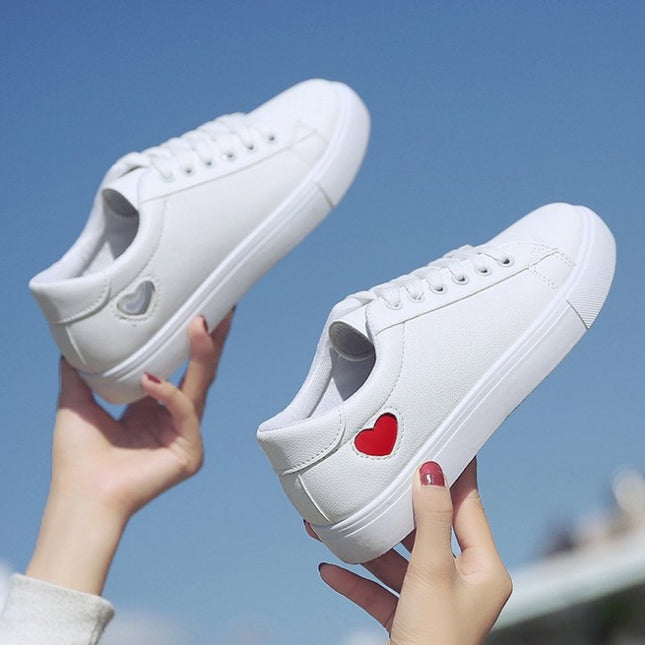 Mode Neue Frau PU Leder Schuhe Damen Atmungsaktive Nette Herz Wohnungen Casual Schuhe Weiße Turnschuhe