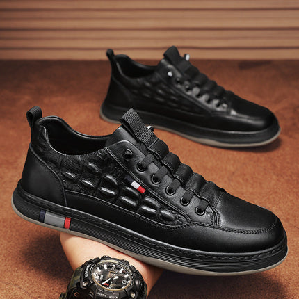 Breathable men's canvas casual shoes for autumn in black, low heel, rubber sole.