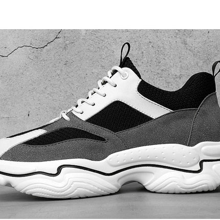 Herrenschuhe mit farblich passender, modischer, mittelhoher Ferse und unsichtbarer, höhenverstärkender Rindsledernaht