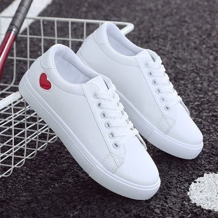 Mode Neue Frau PU Leder Schuhe Damen Atmungsaktive Nette Herz Wohnungen Casual Schuhe Weiße Turnschuhe